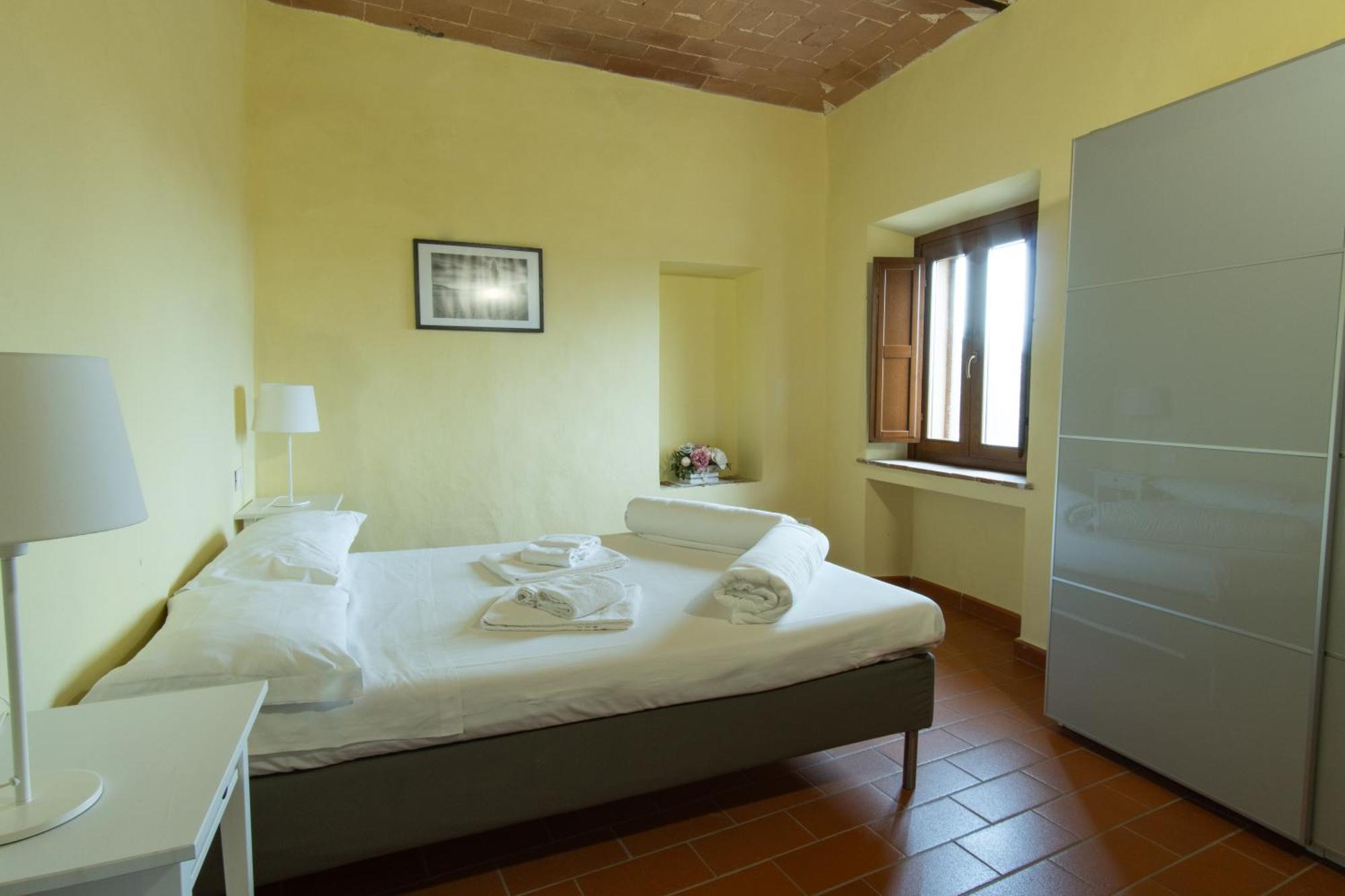 Borgo Gatteraia Aparthotel Volterra Bagian luar foto