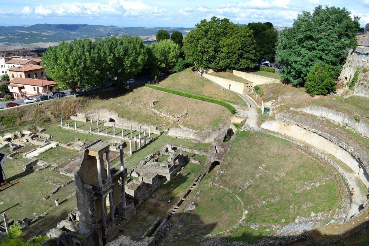 Borgo Gatteraia Aparthotel Volterra Bagian luar foto
