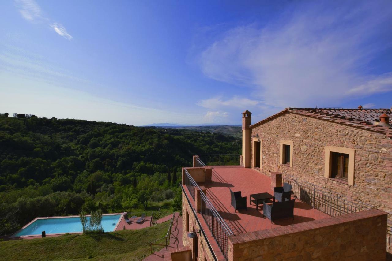 Borgo Gatteraia Aparthotel Volterra Bagian luar foto